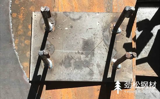 鋼結構工程中安裝預埋件