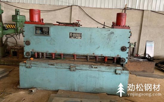 剪板機分類及優缺點